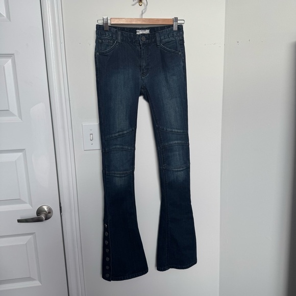 Free people Dark Wash Flare bell bottom button Jeans 24 - Picture 2 of 6